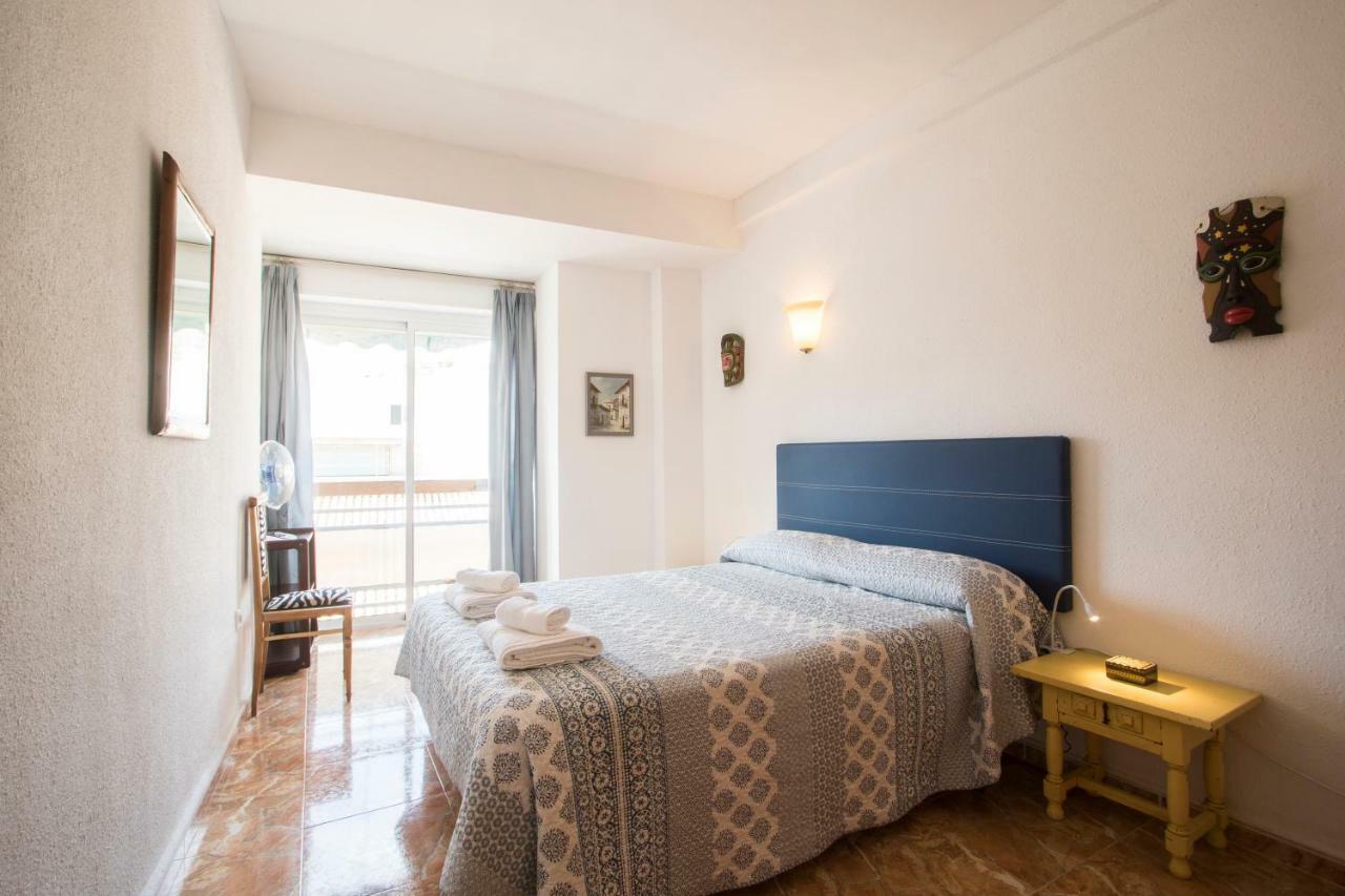 Alicante Central And Beach Side Apartment Екстер'єр фото